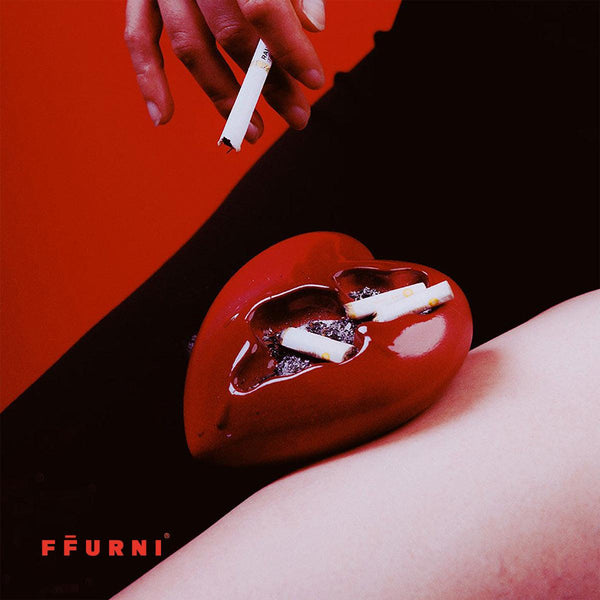 An ashtray from FFURNI shaped by the fragile of heartbreak. 