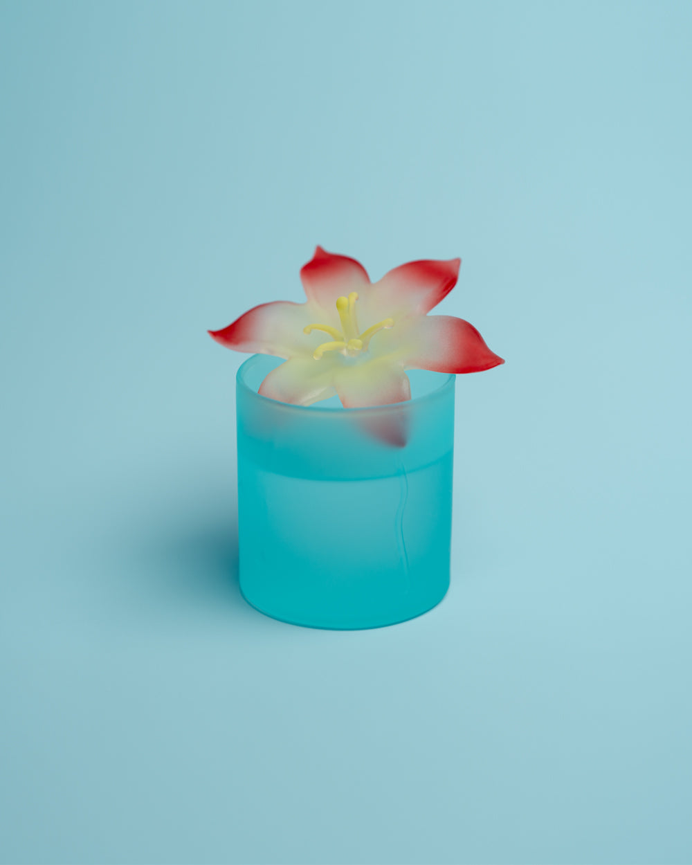 BLOOM IN ICE glass cup with sculptural flower lid