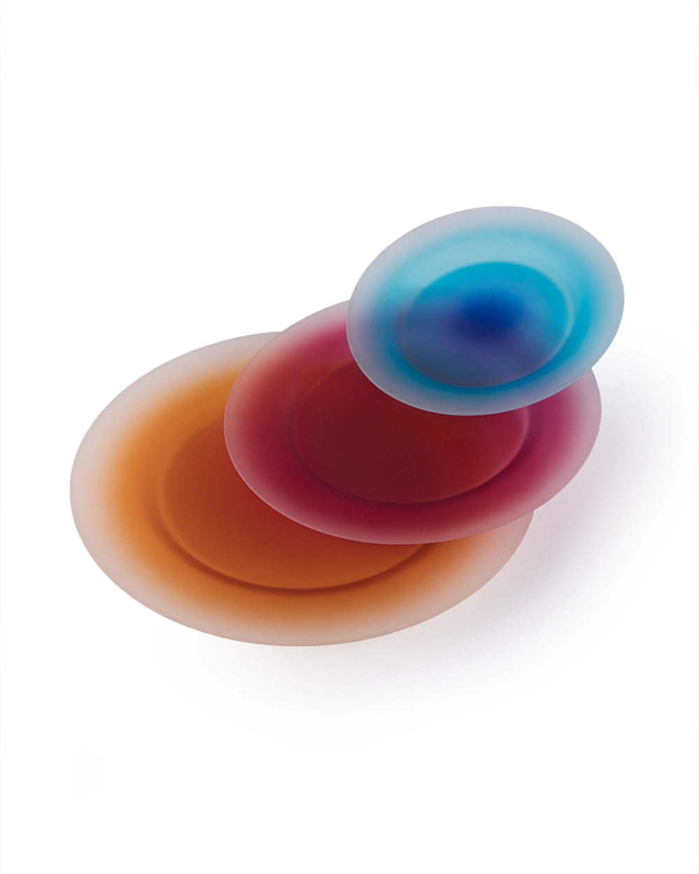 ESCAPING PLATES matte glass plate set in gradient colors