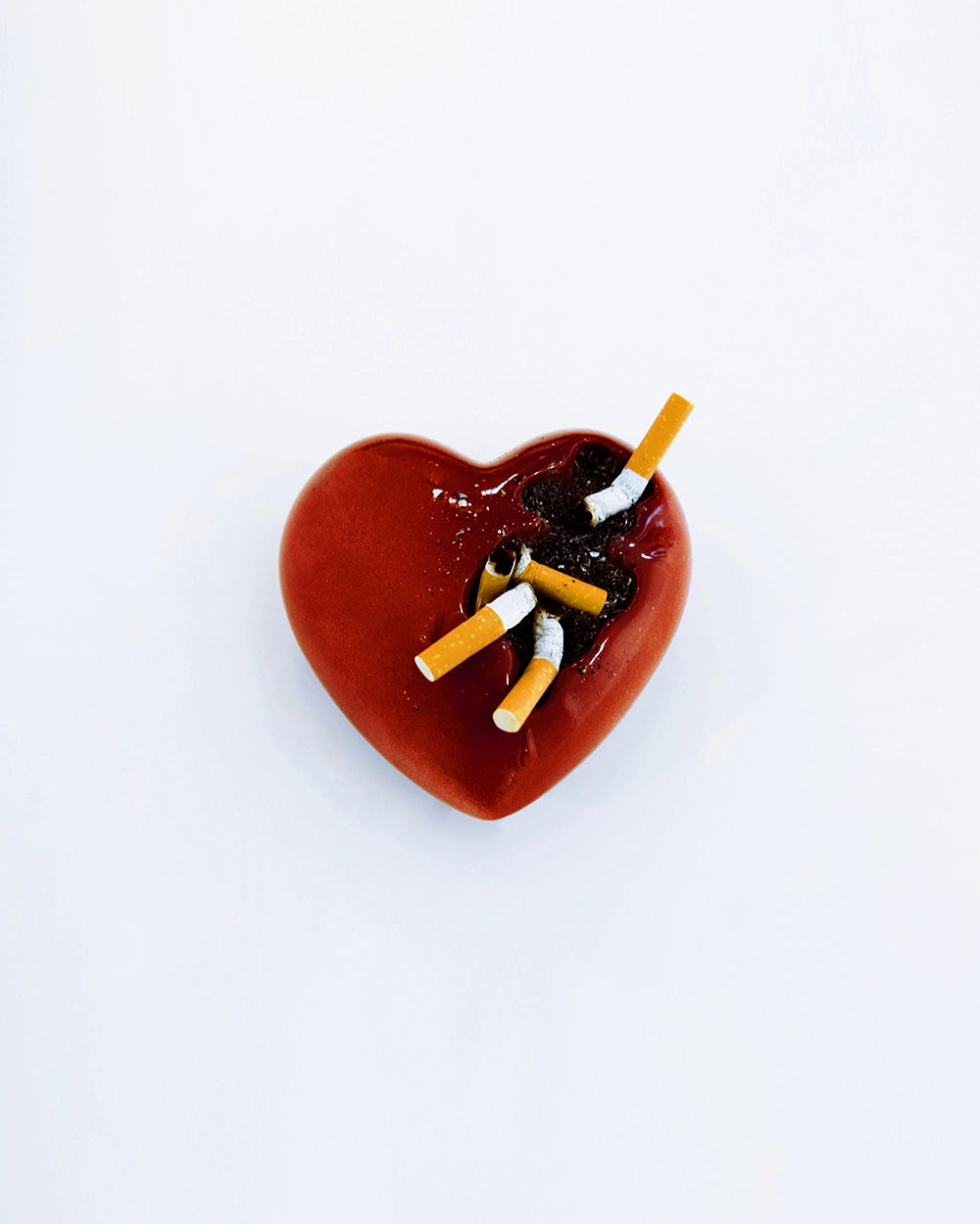 Hurt ceramic heart-shaped ashtray