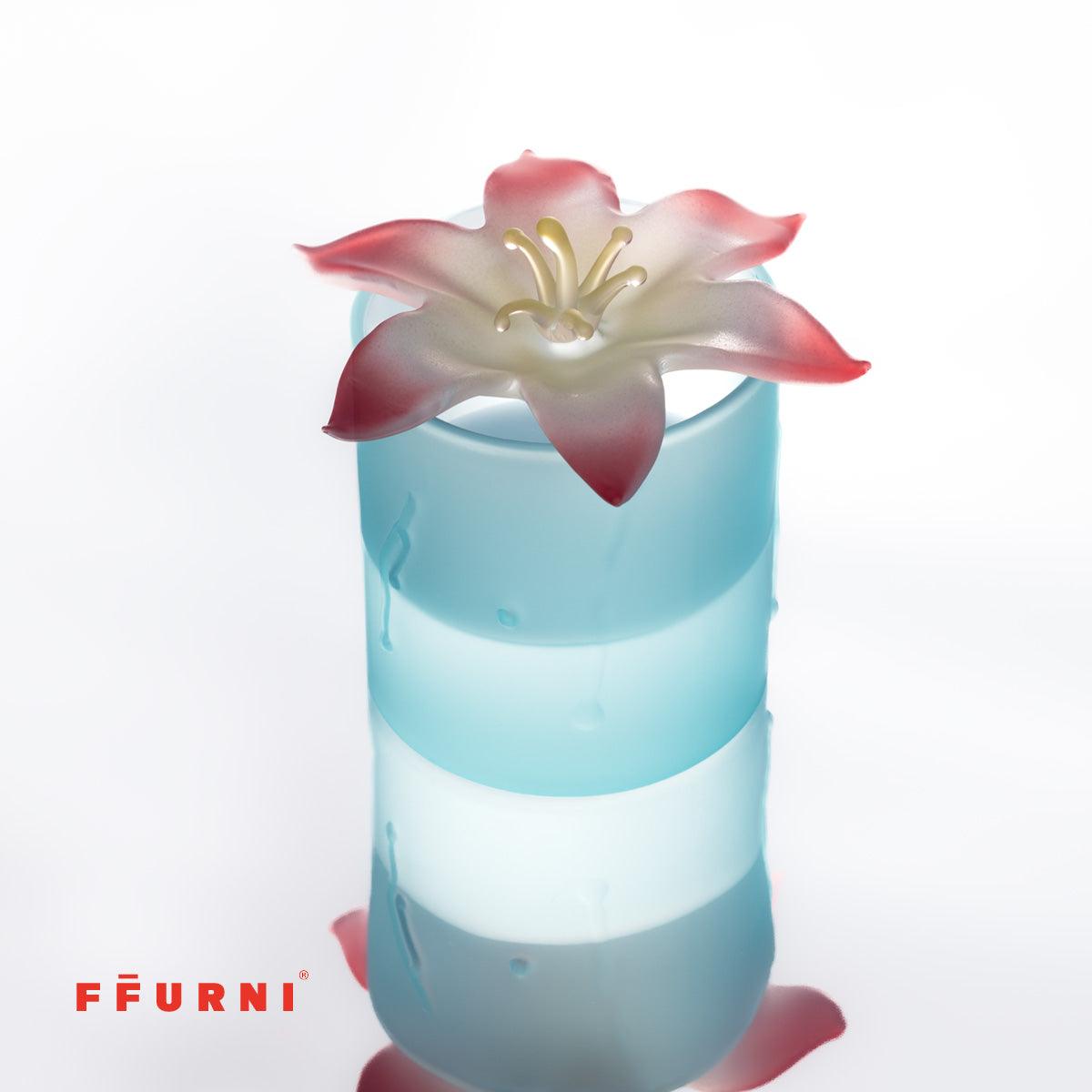 A floral sculpture glass that preserves the fragile moment where nature meets stillness
