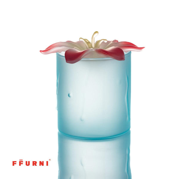 A floral sculpture glass that preserves the fragile moment where nature meets stillness